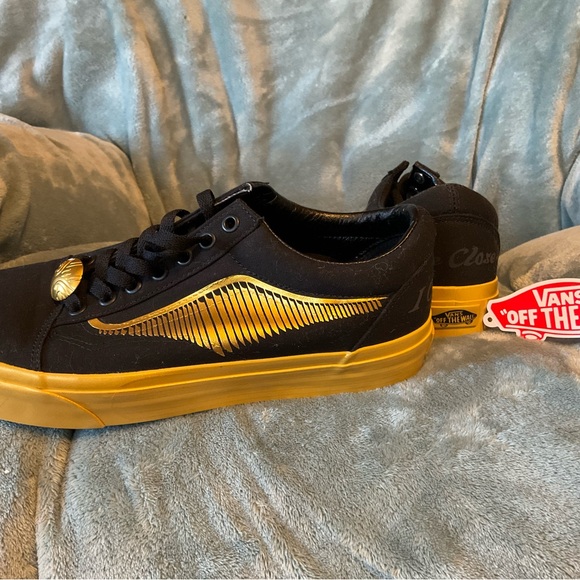 Harry Potter golden snitch vans old skool size 10.5 - Picture 8 of 9